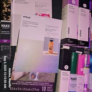 Cricut Smart Iron-On and Vinyl Bundle